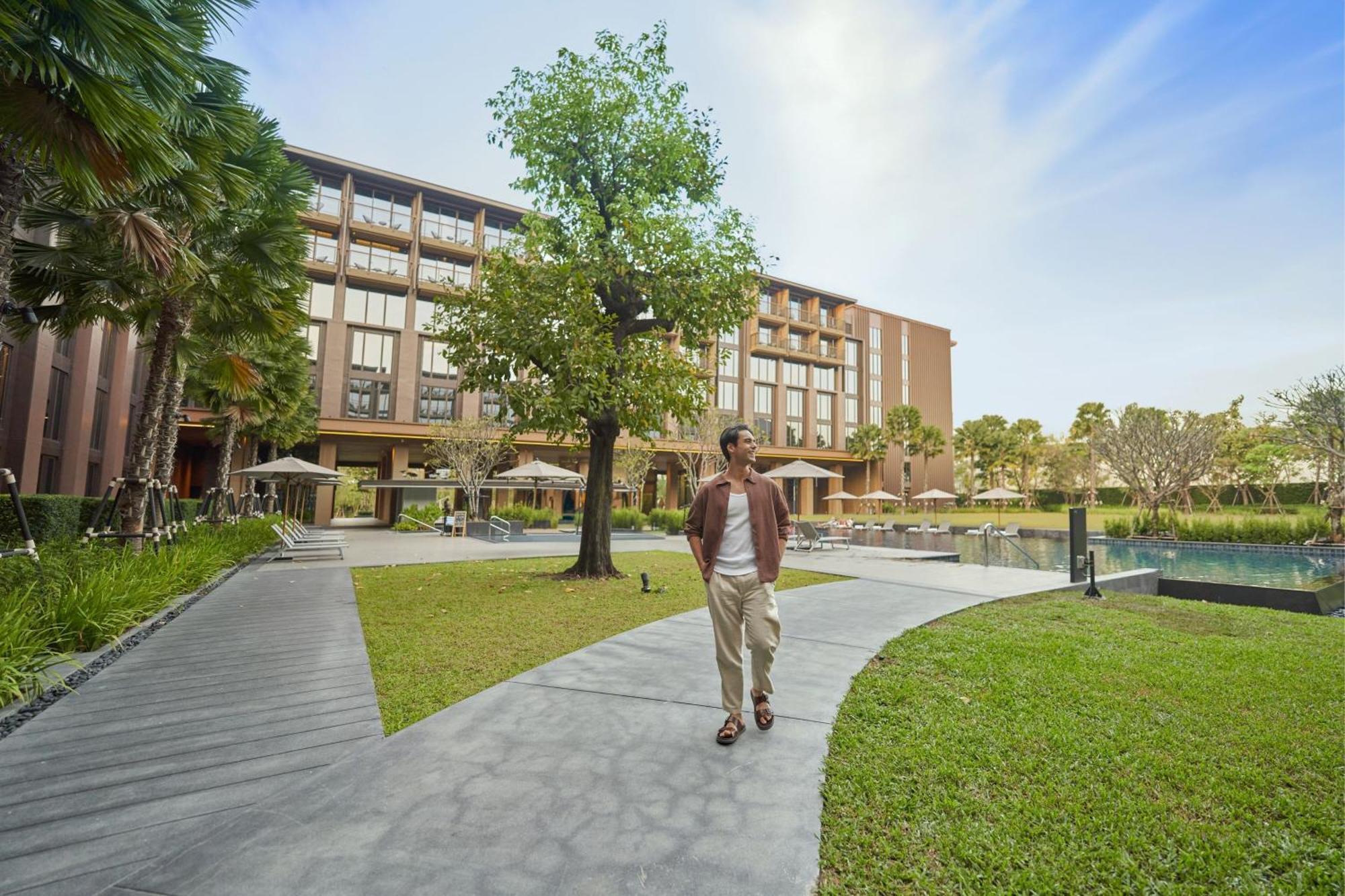 Courtyard By Marriott Bangkok Suvarnabhumi Airport Exterior foto