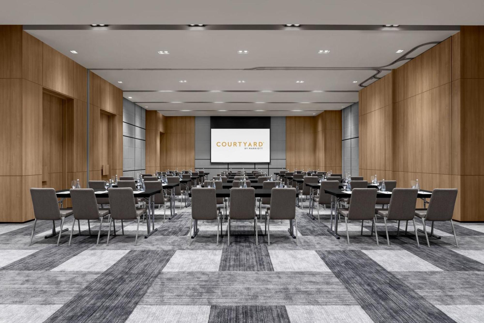 Courtyard By Marriott Bangkok Suvarnabhumi Airport Exterior foto
