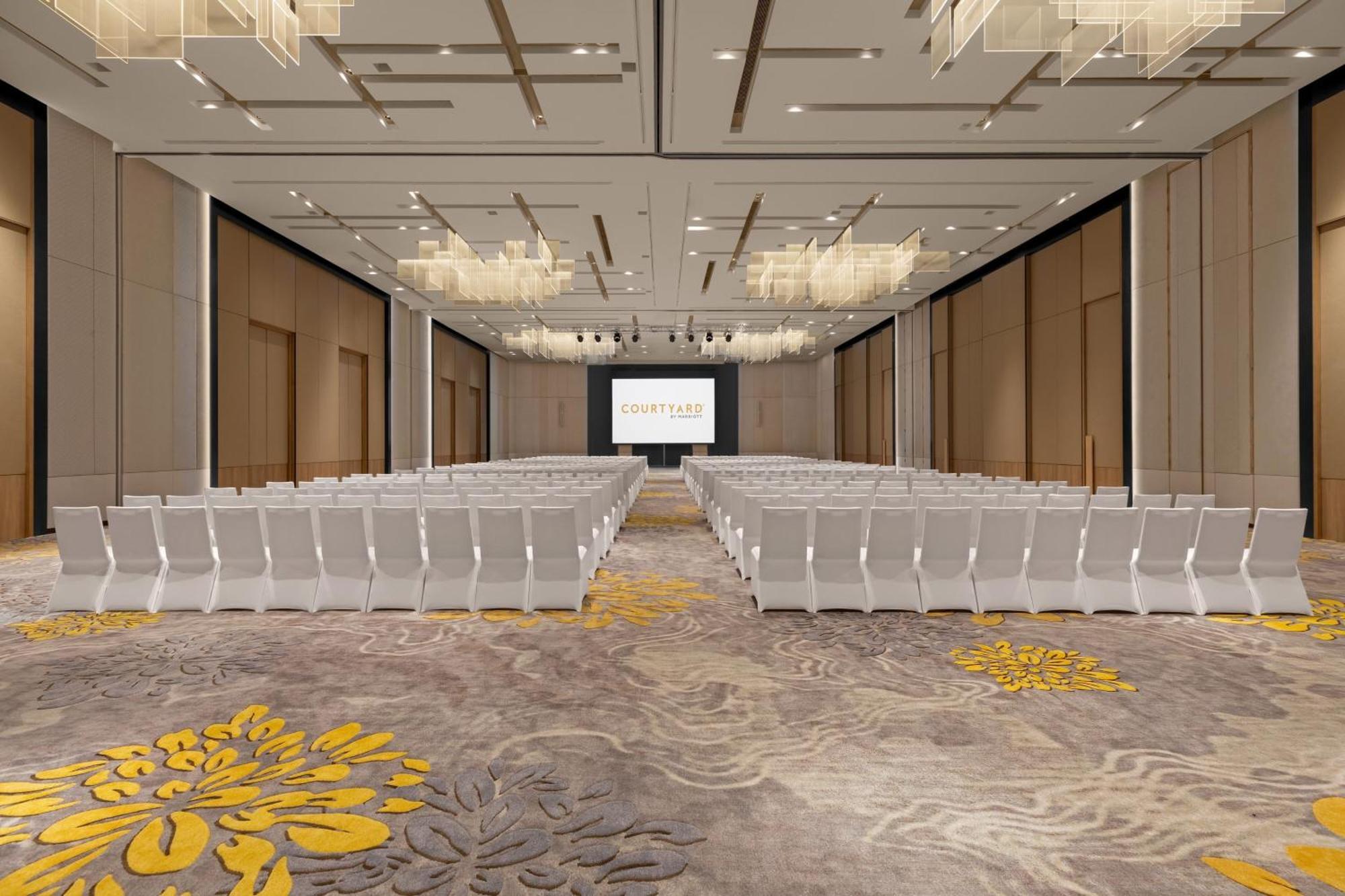 Courtyard By Marriott Bangkok Suvarnabhumi Airport Exterior foto